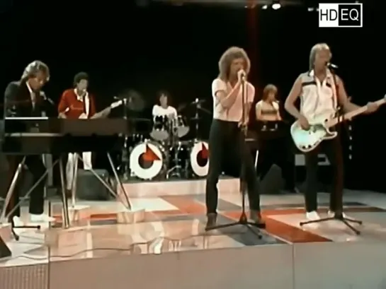 Foreigner - Waiting For A Girl Like You