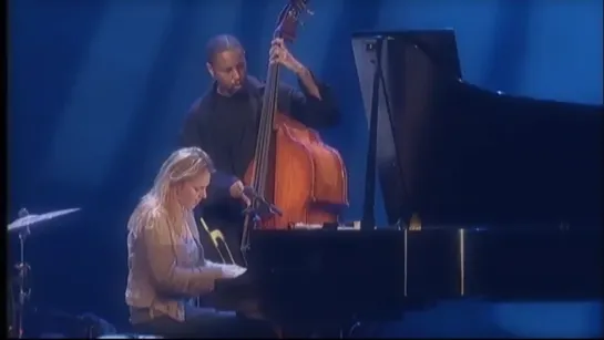 Diana Krall - Live at The Montreal Jazz Festival (2004)