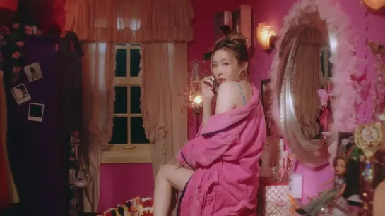 Sunmi - You Can't Sit With Us (2021)