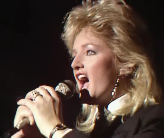 Bonnie Tyler - Total Eclipse Of The Heart (Single Version) (1983)