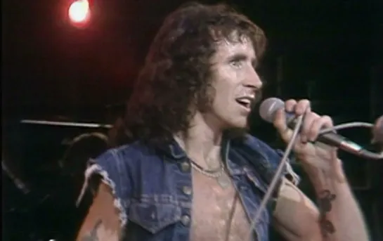 AC/DC - Whole Lotta Rosie (BBC Sight And Sound In Concert) (1977)