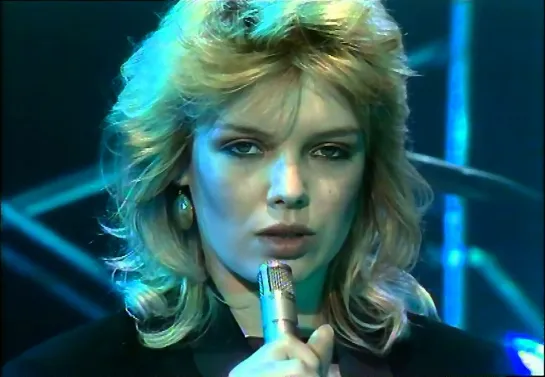 Kim Wilde - Kids In America (1981)