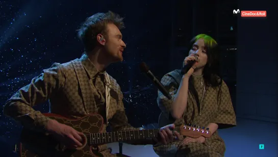 Billie Eilish - I Love You (with Finneas O'Connell) (Saturday Night Live 45-01 - 2019-09-28)