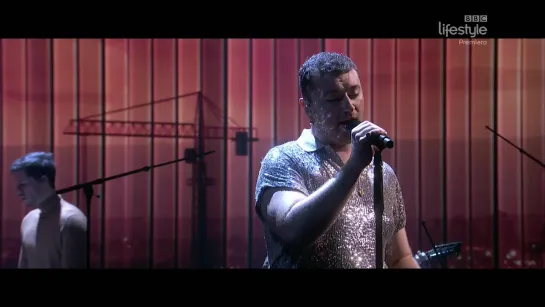 Sam Smith - To Die For (Graham Norton Show 26-20 - 2020-02-14)