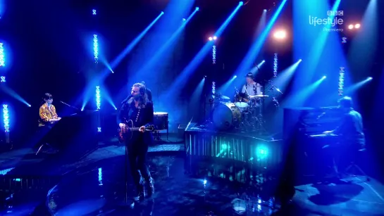 The Lumineers - Gloria (The Graham Norton Show 25-01 - 2019-04-05)