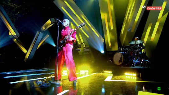 Nakhane - Clairvoyant / Interloper (Later... with Jools Holland 52-06 - 2018-06-12)