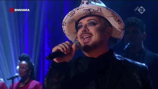 Boy George & Culture Club - Life (The Graham Norton Show 24-12 - 2018-12-21)