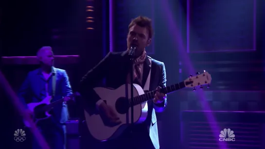 FINNEAS - Let's Fall in Love for the Night (The Tonight Show Starring Jimmy Fallon - 2020-02-03)