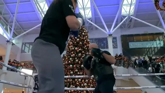 katie taylor public workout