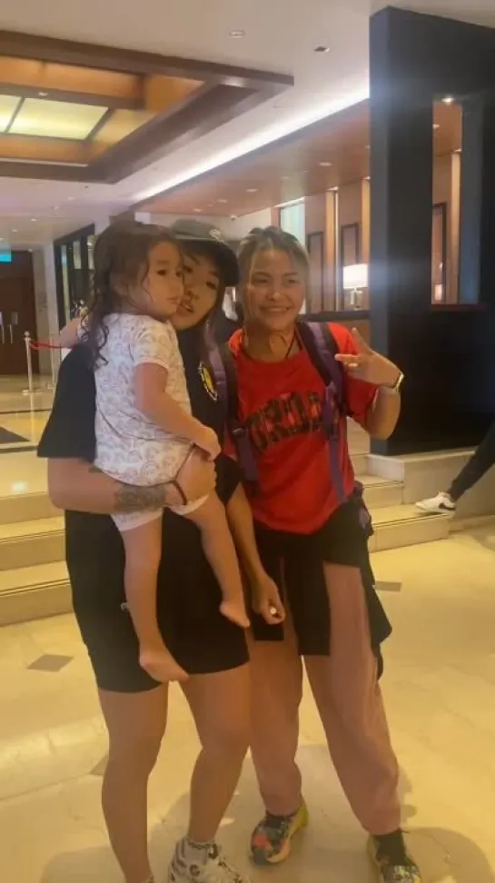 angela lee & stamp fairtex