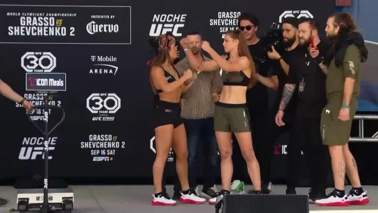 tracy cortez vs jasmine jasudavicius - noche ufc ceremonial face-off