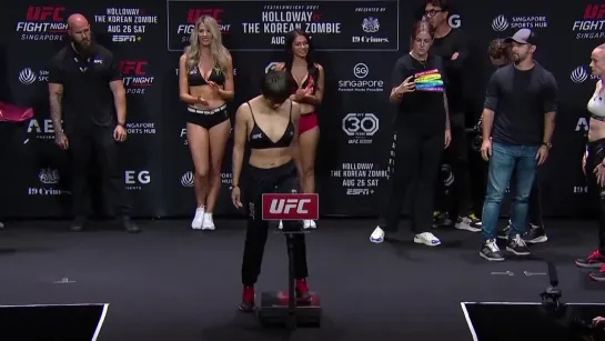 na liang vs jj aldrich - ufc singapore ceremonial weigh-in