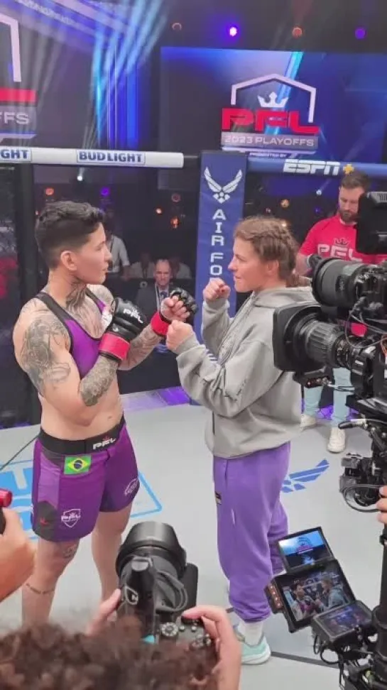 larissa pacheco vs marina mokhnatkina staredown