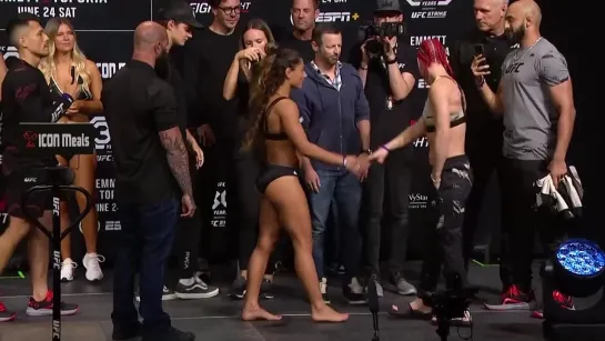 tabatha ricci vs gillian robertson - ufc jacksonville ceremonial weigh-in