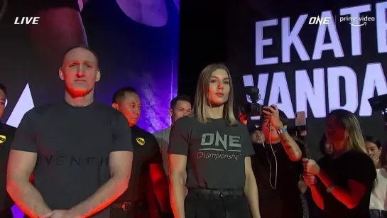 anna 'supergirl' jaroonsak vs ekaterina vandaryeva (one on prime 6 weigh-in face-off)