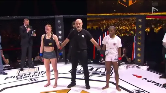 shanelle dyer (pro debut) vs weronika eszer