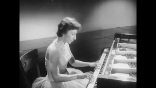 Bella Davidovich plays Chopin Grande valse brillante