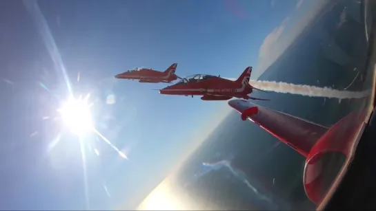 Red Arrows над США