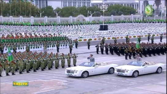 Военный парад в Туркменистане 27 октября 2014 г.