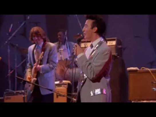 Chuck Berry _ Julian Lennon - Johnny B Goode (1986)