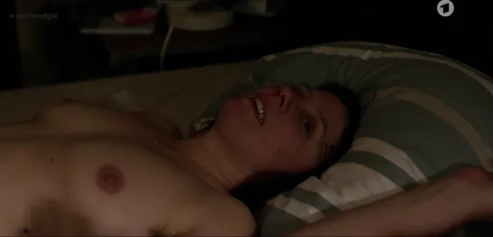 Eva Löbau (Lobau) Nude - Tatort (2020) e1121 Watch Online / Ева Лёбау - Место преступления