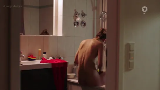 Luise Heyer, Jarah Maria Anders, Helen Barke, Christina Baumer, Alina Christina Rothbauer, etc Nude - Tatort: Hardcore (2017)