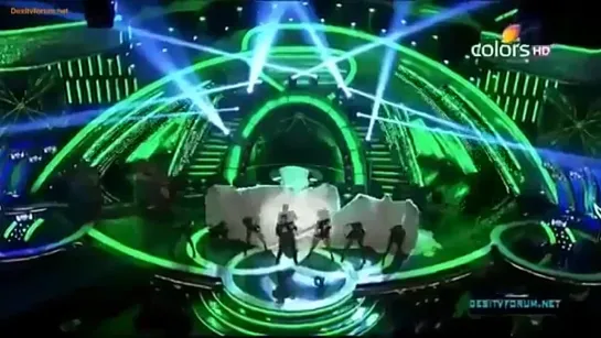 Shahrukh Khan Performance - Apsara Awards 2012