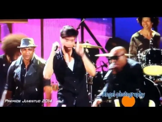 Enrique Iglesias - Bailando (Español) Premios Juventud 2014