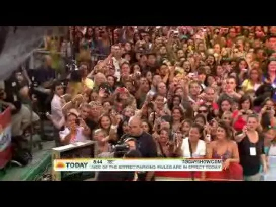 Enrique Iglesias - Be With You (Live @ The Today Show 2010)