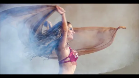 Sara Guirado Belly Dance_ sensual essence of beauty and style