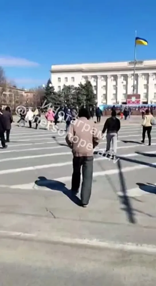 Разгон митинга в Херсоне