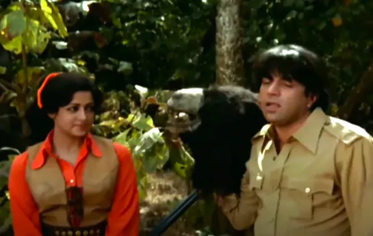 Main Laila Ka Majnu - Azaad 1978 Dharmendra Deol, Hema Malini songs