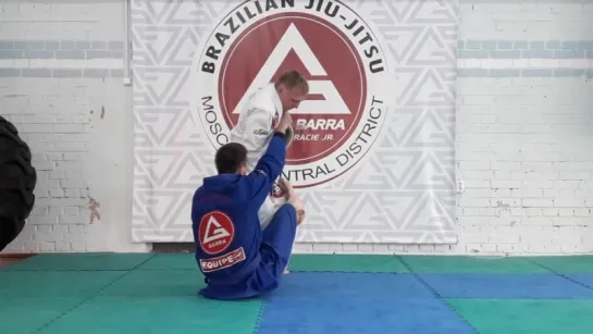 Команда Gracie Barra Central District Moscow. Проход Де Ла Ривы