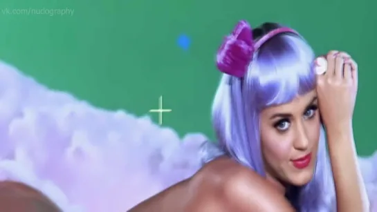 Кэти Перри (Katy Perry) голая на съемках клипа California Gurls (2010)