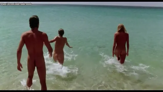 Daryl Hannah, Valérie Quennessen - Summer Lovers (1982)