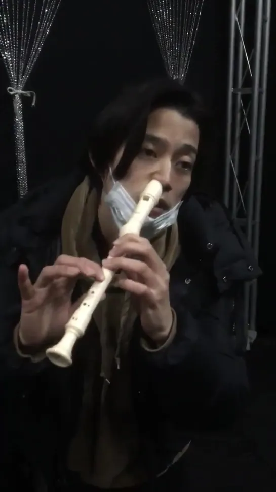 Takahashi Kensuke`s nose flute