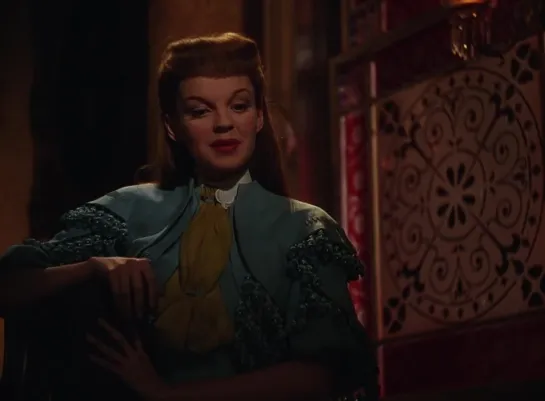 Over the Bannister  Judy Garland  (Meet Me in St. Louis  1944)