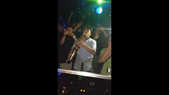 when a random guy with a saxophone shows up to the club