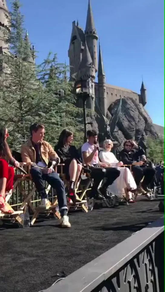 Wizarding World of Harry Potter Visit with the Cast