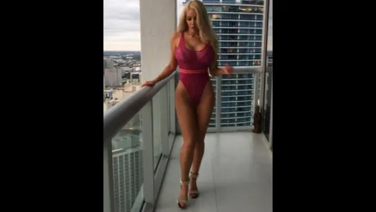 Nicolette Shea