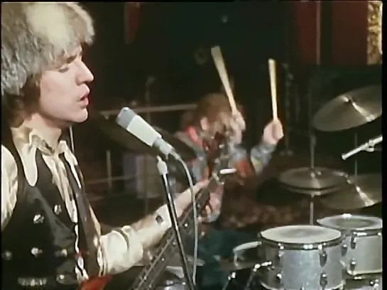 Cream - 1968 - Sunshine of Your Love - Live at Revolution Club