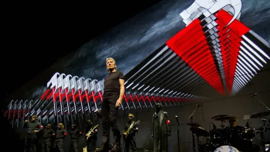 Roger Waters & Group - The Wall (Rome 2013)