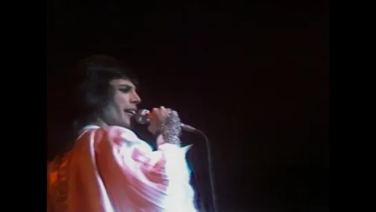 Queen - Now I`m Here