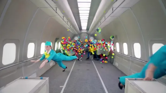 S7 Airlines  OK Go, Upside down  Inside out - #ГравитацияПростоПривычка