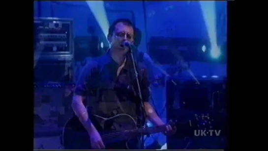 Radiohead Live on Top of the Pops (1998) - No Surprises