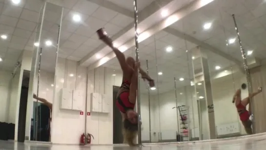 Tatyana Kurochkina Exotic Pole Dance