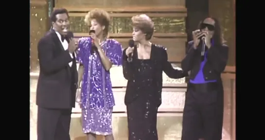 Whitney Houston, Luther Vandross, Dionne Warwick, Stevie Wonder LIVE - Thats What Friends Are For