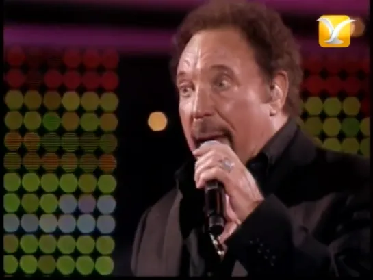 Tom Jones Treat Her Rights LIVE (69)