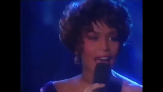 Whitney Houston - All The Man That I Need (The Arsenio Hall 1990)