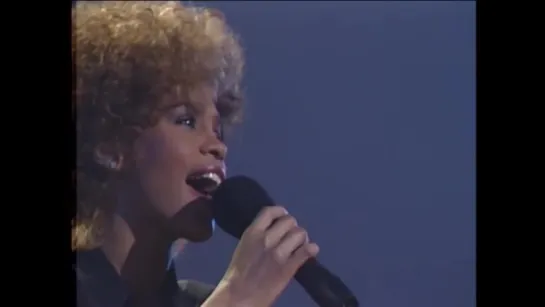 Whitney Houston - You Give Good Love (The 1st Annual Soul Train Music Awards, 1987)